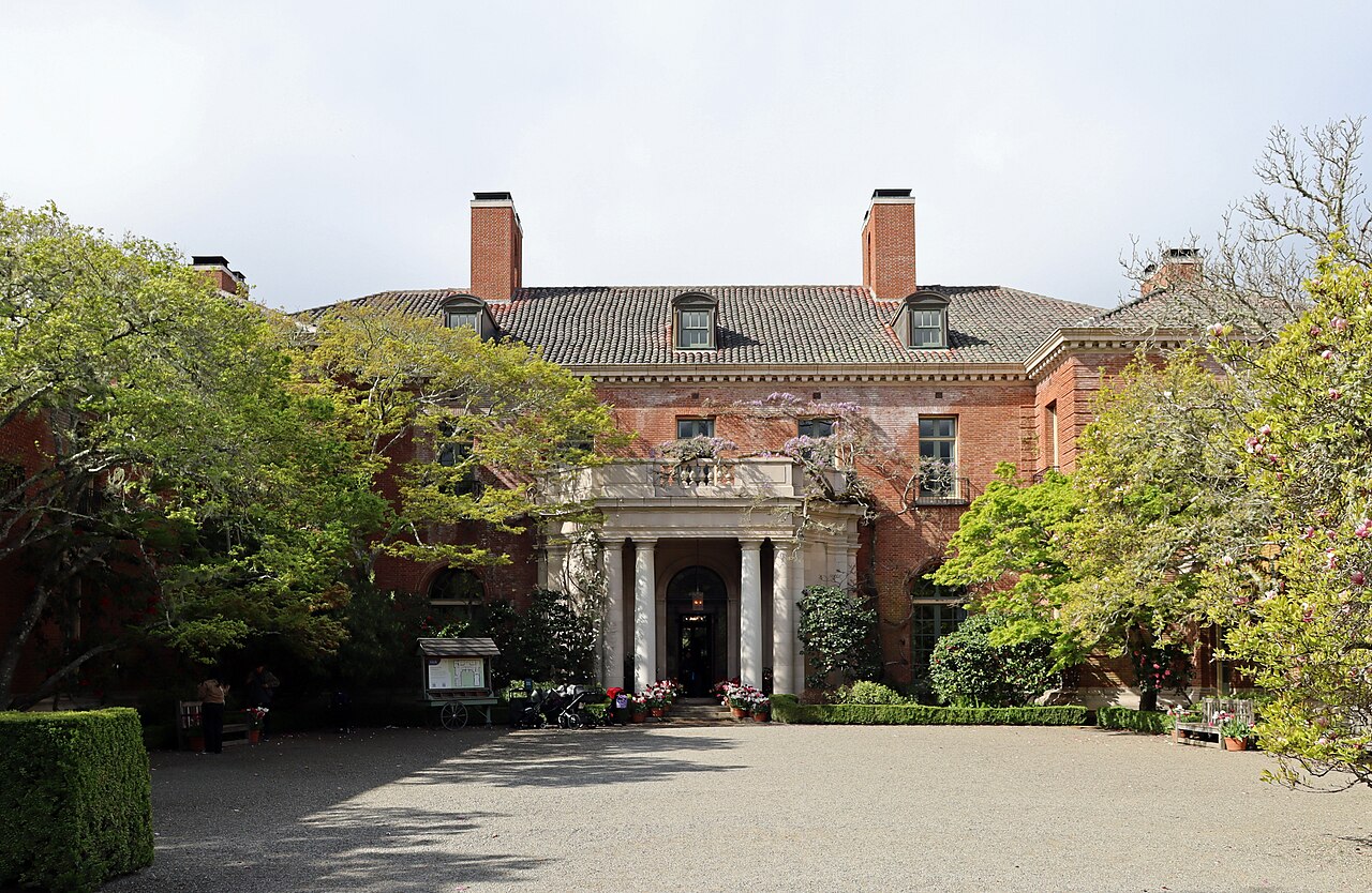 The brick facade and columned main entrance of the Filoli historic house in Woodside.